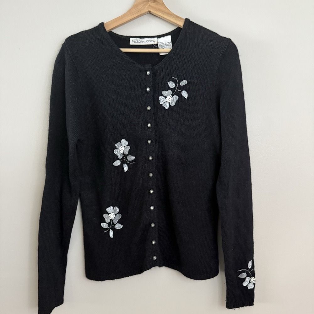 Victoria Jones Button Up Sweater Woman Size Medium Black Floral Ramie